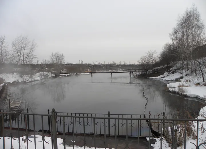 Pond on the Vyazovka River (Nizhniy Tagil city)